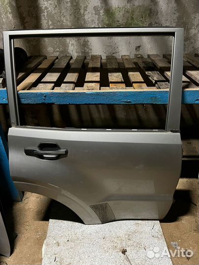 Mitsubishi pajero 3 Дверь задняя правая