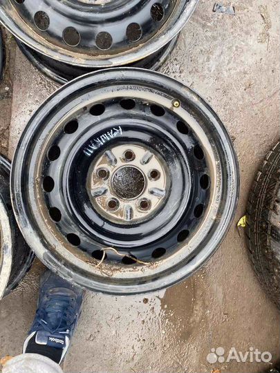 Комплект штампованных дисков Nissan Qashqai R16