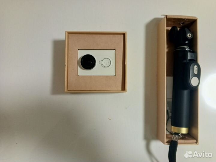 Экшн камера xiaomi YI