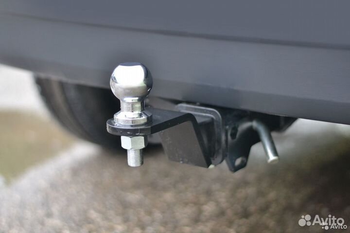 Фаркоп LADA Largus с 2012 - съемный квадрат