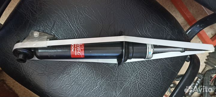 Амортизатор передний