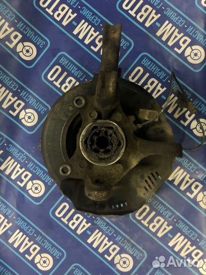 Кулак поворотный передний левый Toyota Corolla