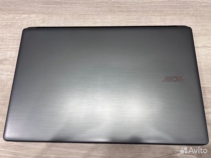 Ноутбук Acer E5-511-P8G3