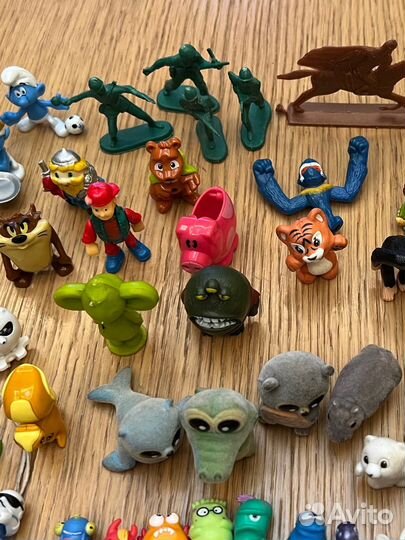 Мелкие игрушки, киндеры и прилипалы, скрепыши