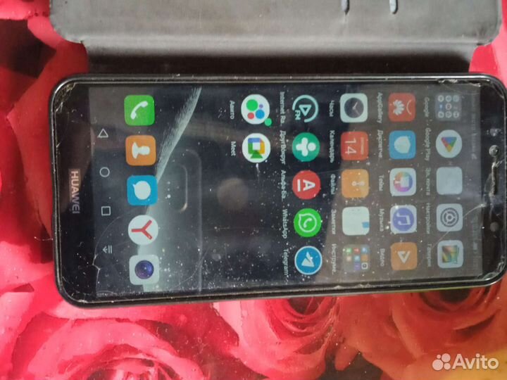 Телефон Huawei у6