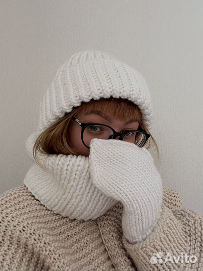 Шапка снуд варежки вязаные