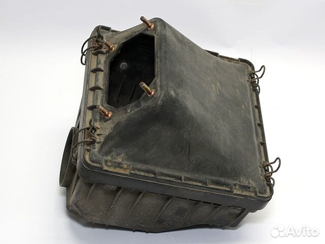 Корпус фильтра воздушного Mitsubishi PajeroSport