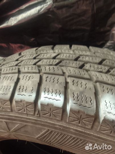 Goodyear Ice Navi 6 165/70 R14