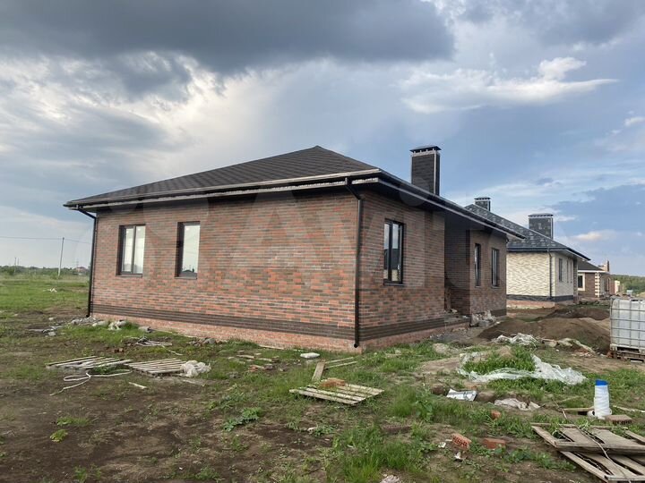 Дом 107 м² на участке 8 сот.