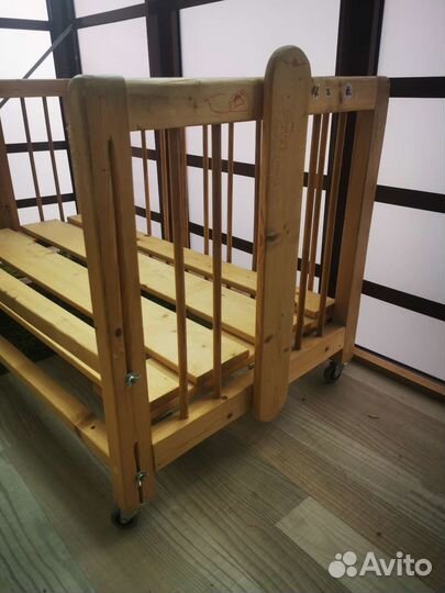 Детская кровать с матрасом