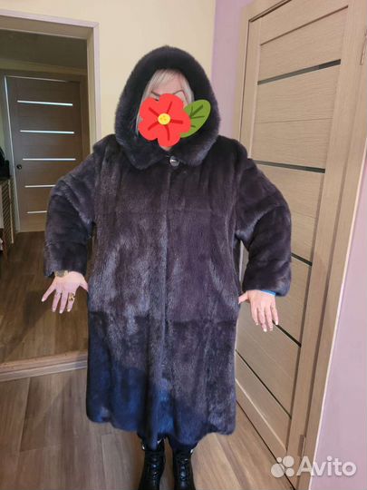 Шуба норковая с капюшоном новая
