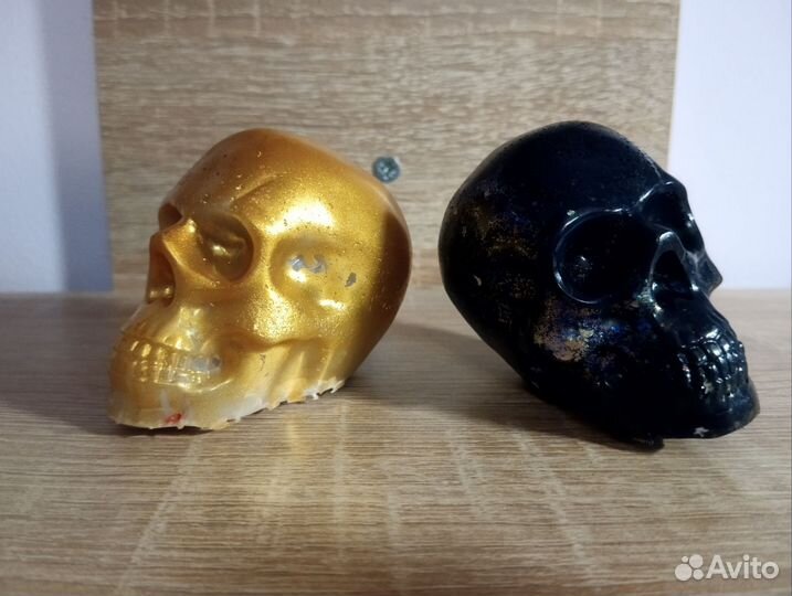 Череп из пластика, литой