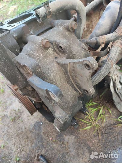 Кронштейн генератора d4ea