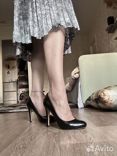 Туфли лаковые 39