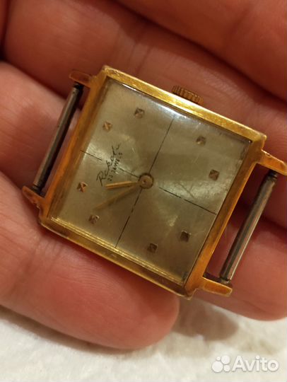 Наручные часы ракета