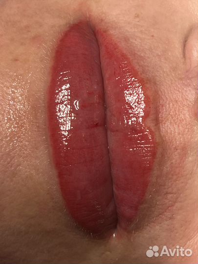 Перманентный макияж бровей губ и век татуаж