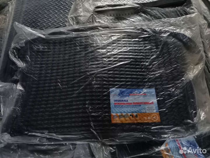 Коврик в багажник Subaru Impreza хэтчбек