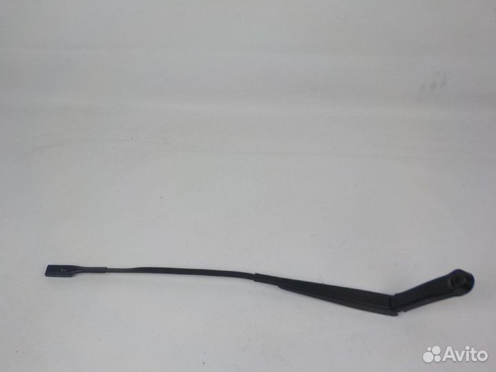 Поводок стеклоочистителя передний левый Audi Q7