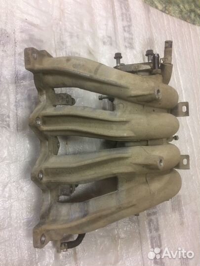 Впускной коллектор Hyundai Getz Гетц 1.4 G4EE