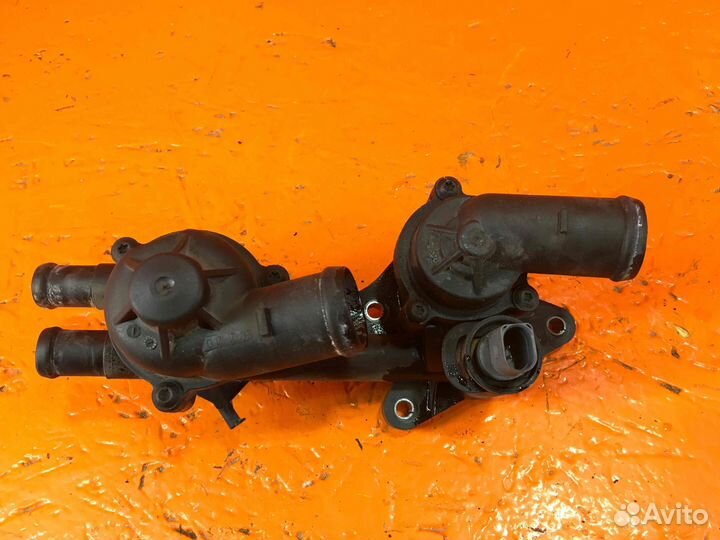 Корпус термостата Skoda Octavia