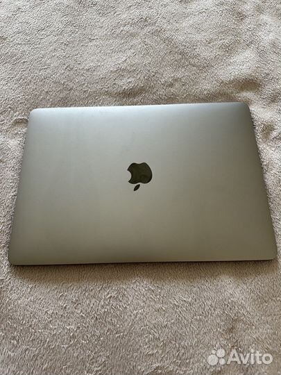 MacBook Pro 13 i5/8GB/512GB + TouchBar (2016)