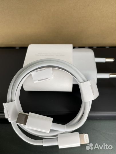 Быстрая зарядка на iPhone оригинал