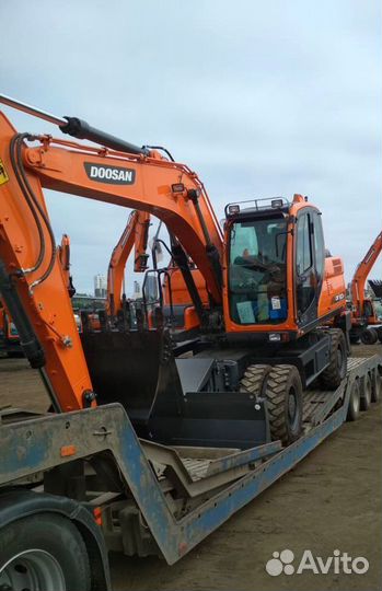 Требуется оператор на колесный экскаватор Doosan
