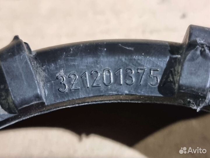 Гайка топливного бака Passat B5+ Audi A6