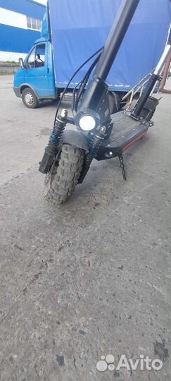 Электросамокат с сиденьем