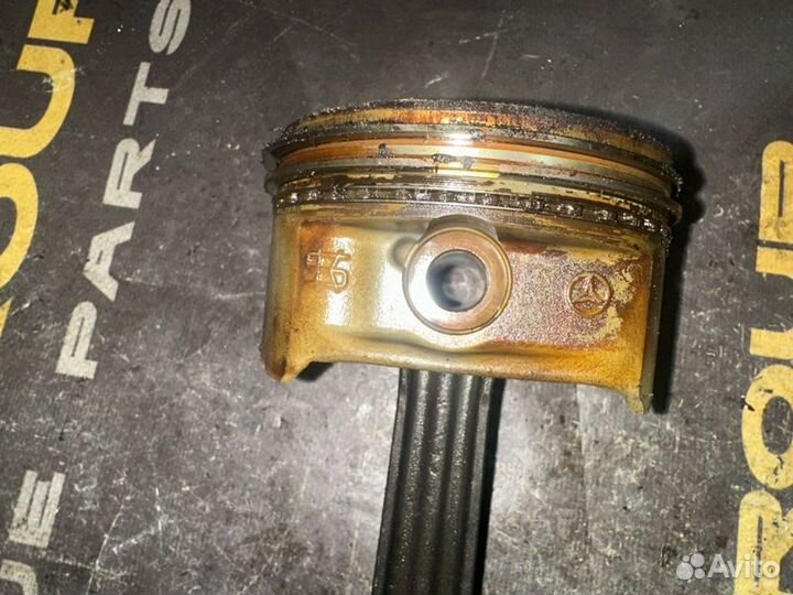 Поршень Mercedes-Benz S-Class W220 113.966