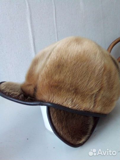 Кепка из нерпы женская