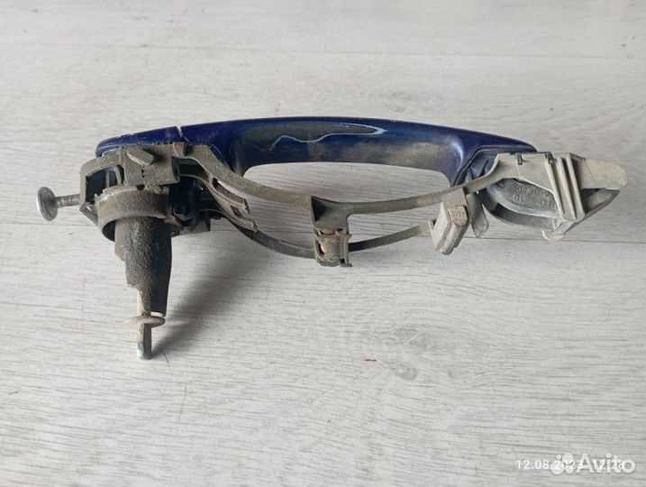 Ручка двери внешняя передняя левая Skoda Octavia