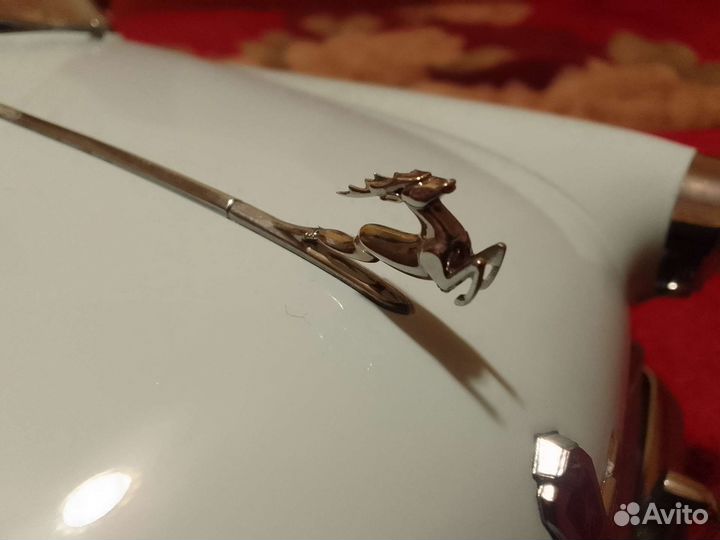 Модель автомобиля 1/8 Волга газ 21 м