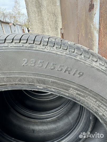 Dunlop SP Sport 200 235/55 R19