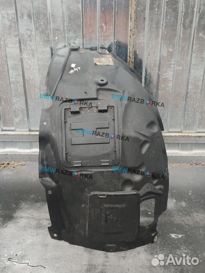 Передняя часть подкрылка переднего правого BMW 3