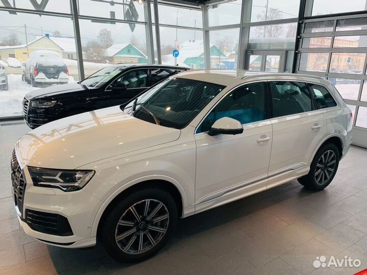 Audi Q7 3.0 AT, 2022