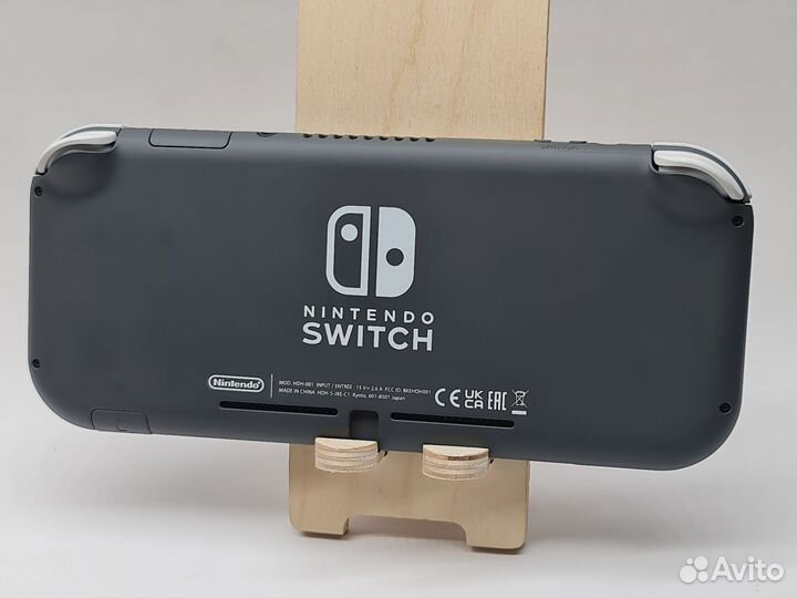 Игровая приставка Nintendo Switch Lite 32 гб