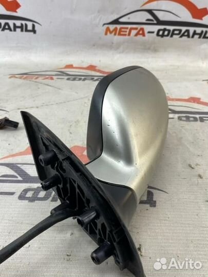 Зеркало заднего вида боковое левое Peugeot 307