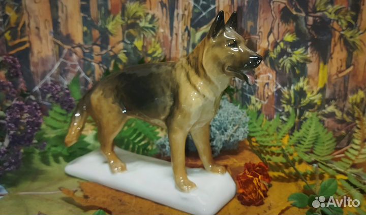 Немецкая овчарка статуэтка фарфоровая