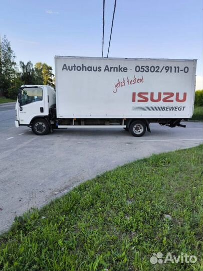 Isuzu NPR, 2009