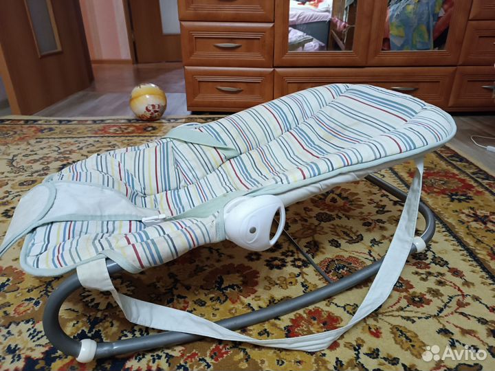 Шезлонг детский