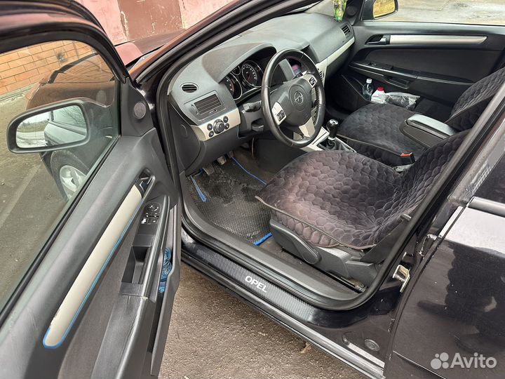 Opel Astra 1.8 МТ, 2008, 350 000 км