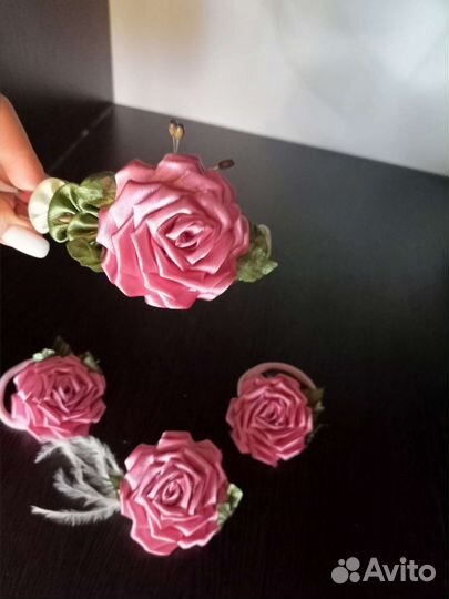 Ободок, резинки для волос и брошка ручной работы