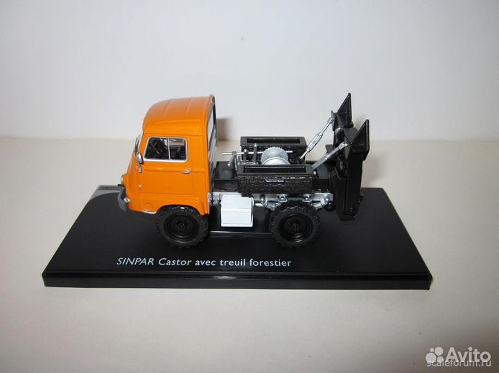 Модель 1/43 Sinpar Castor Renault Eligor