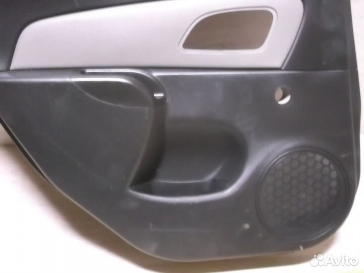 Обшивка двери Chevrolet Cruze Круз карта