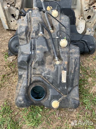 Бензобак Ford Focus 3 CB8 2011-2015