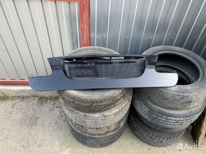 Накладка крышки багажника Lexus GS 300 05-11