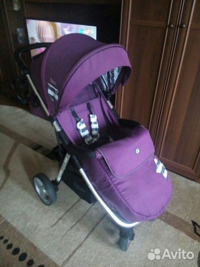 Прогулочная коляска