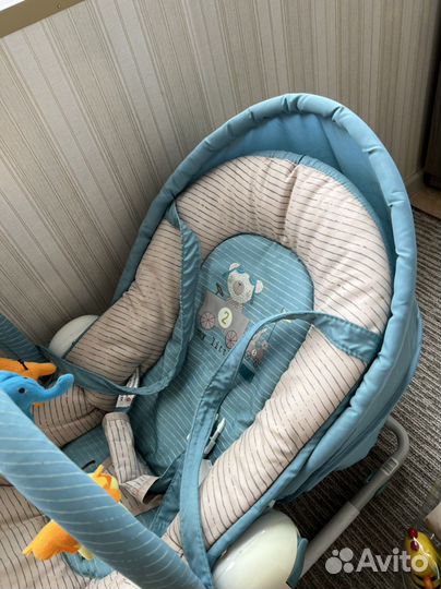 Шезлонг детский