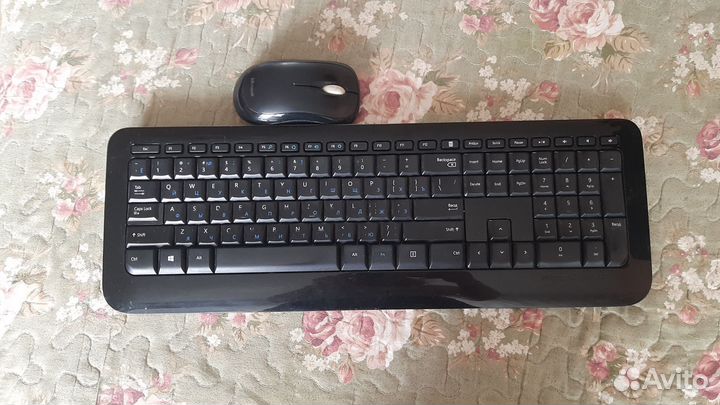 Клавиатура беспроводная и мышь